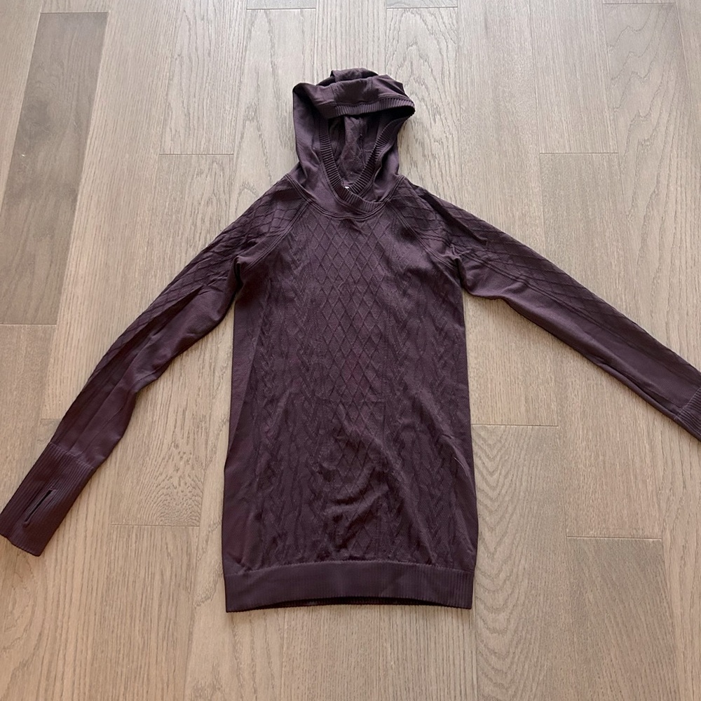 Lululemon tech top